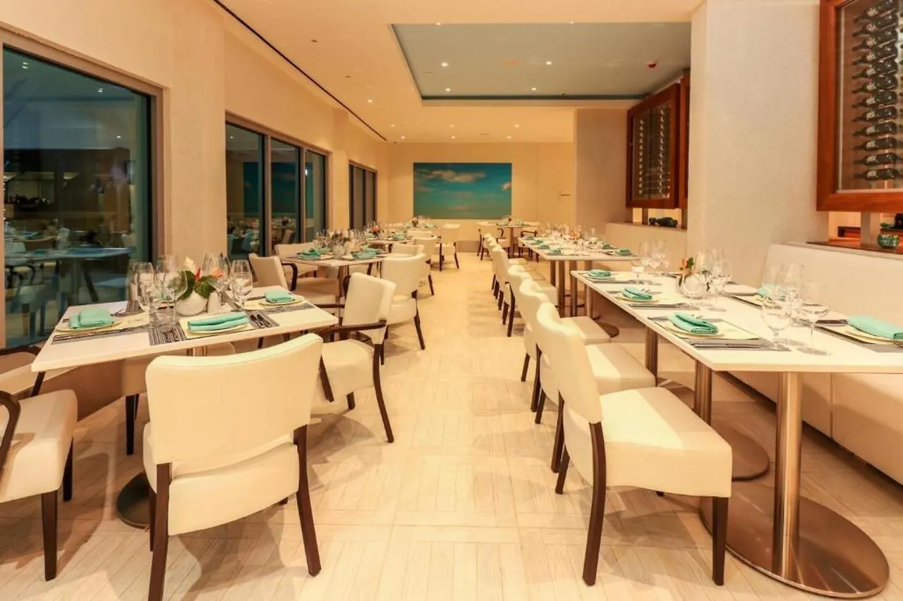 Harbor Club St Lucia Curio Collection By Hilton Hotel Rodney Bay 4*,