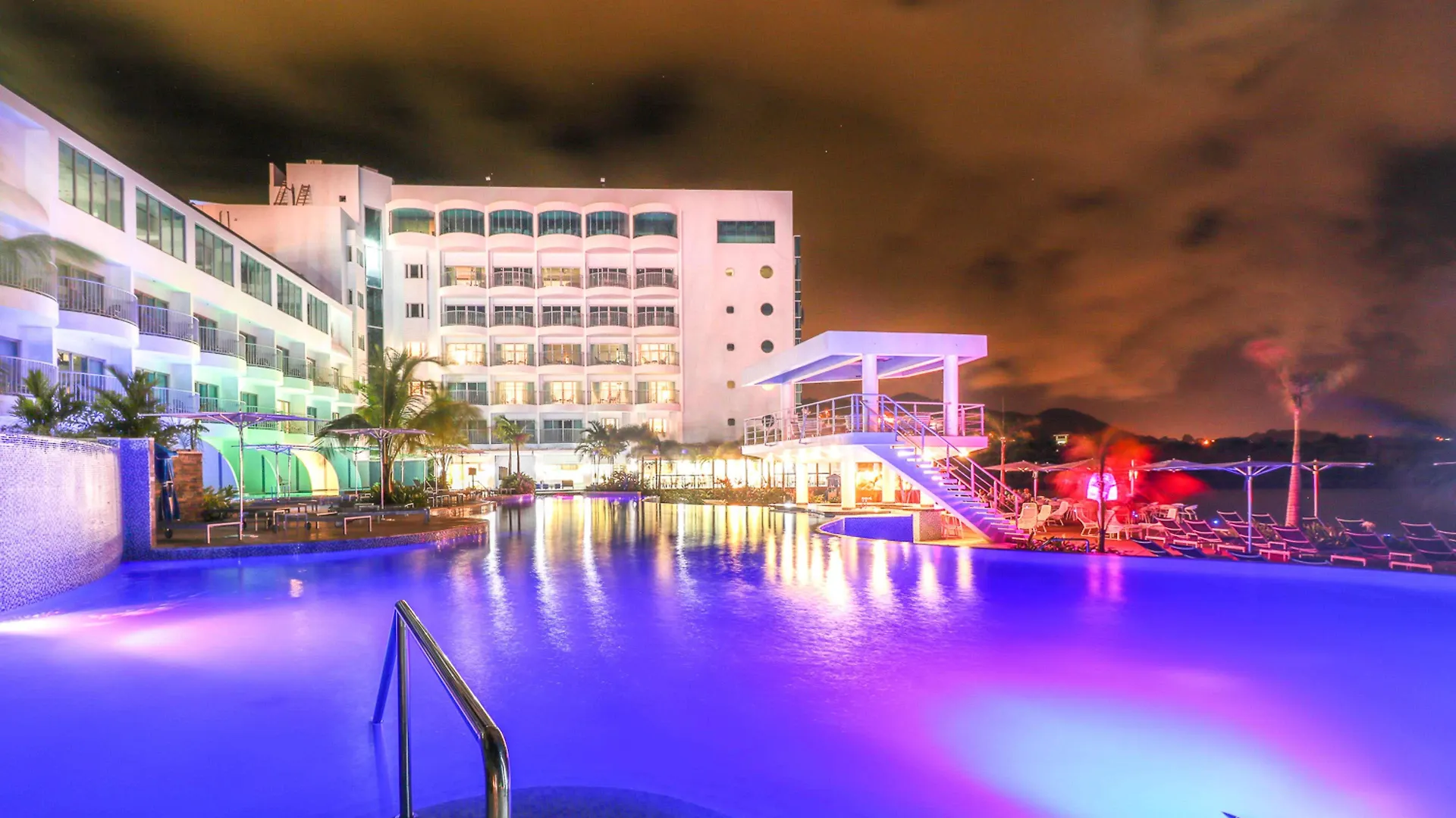 Harbor Club St Lucia Curio Collection By Hilton Hotel Rodney Bay