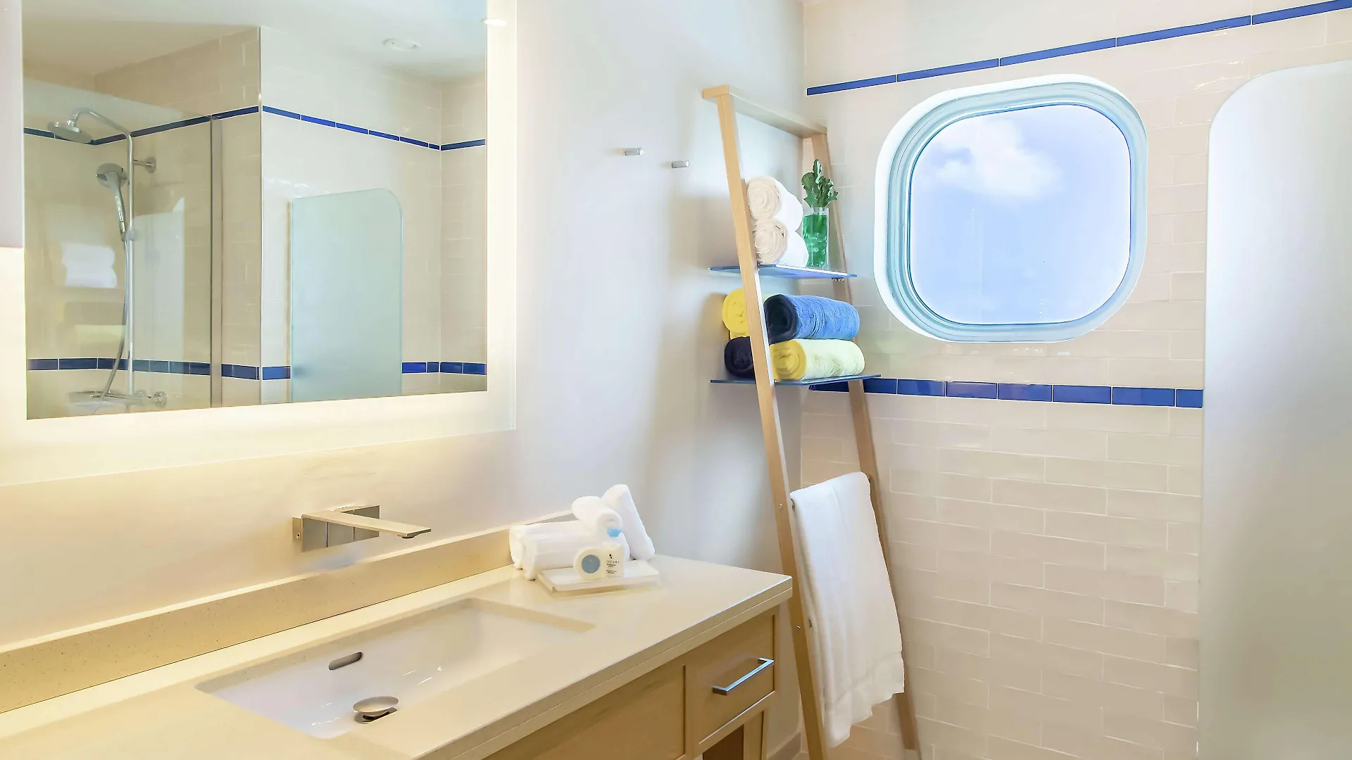 Harbor Club St Lucia Curio Collection By Hilton Hotel Rodney Bay Saint Lucia