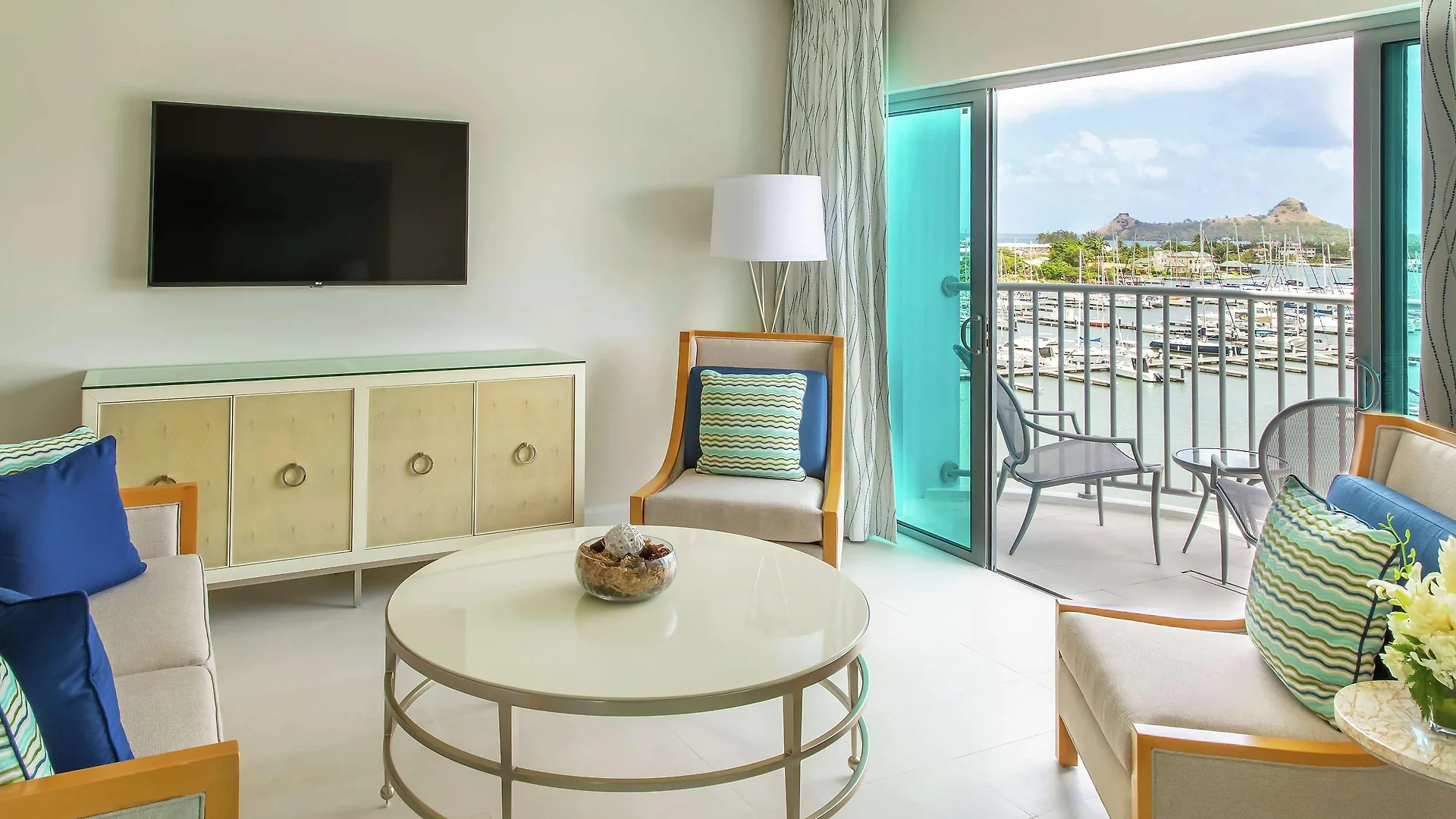 ****  Hotel Harbor Club St Lucia Curio Collection By Hilton Rodney Bay Svatá Lucie